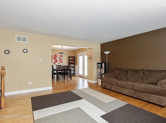 3rd image of 500 Blackhawk Dr