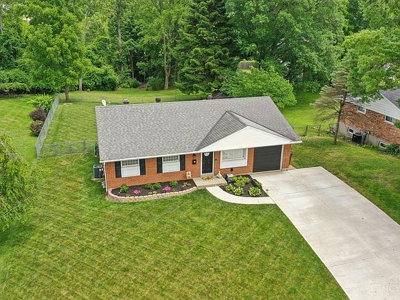 2nd image of 1570 Blueorchard Dr