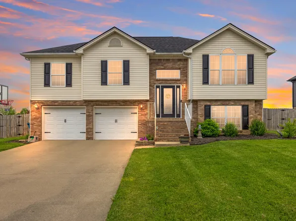 2301 Clearwater Dr, Lawrenceburg, KY 40342