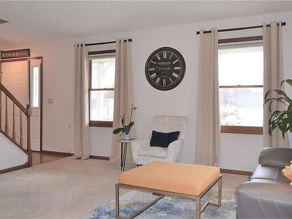 4th image of 2293 Sandalwood Dr