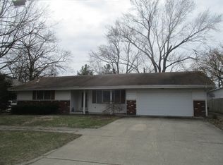 412 E Jefferson St, Arcola, IL 61910