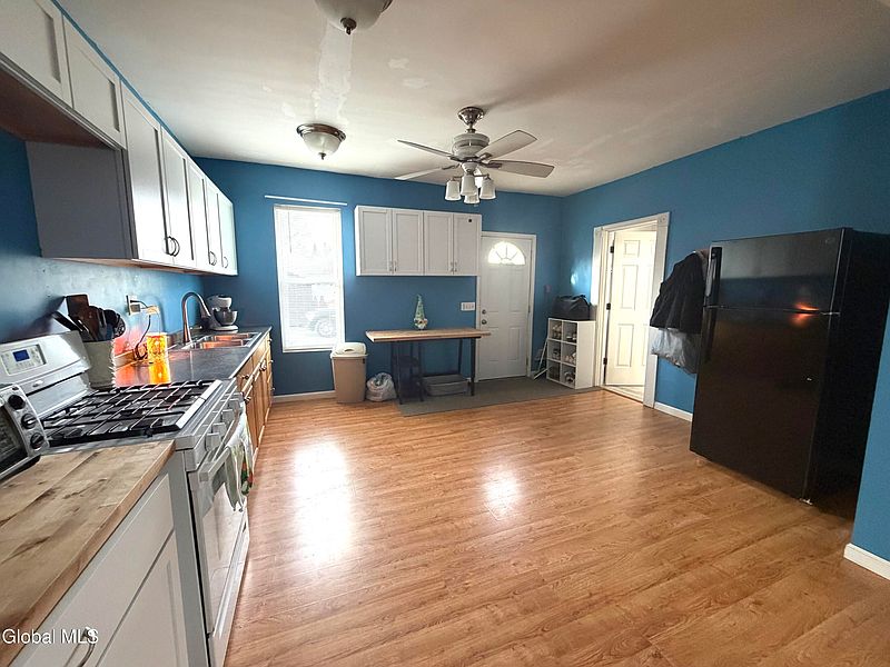 5th image of 202 E Main Street
