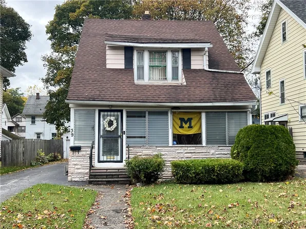 39 Maxwell Ave, Rochester, NY 14619
