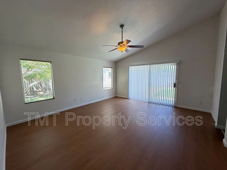 6413 Noble House Ct — Photo 8