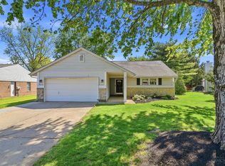 9262 White Pine Dr, Loveland, OH 45140