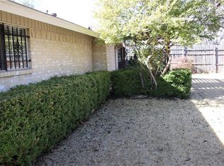 1114 Meandering Way, Garland, TX 75040