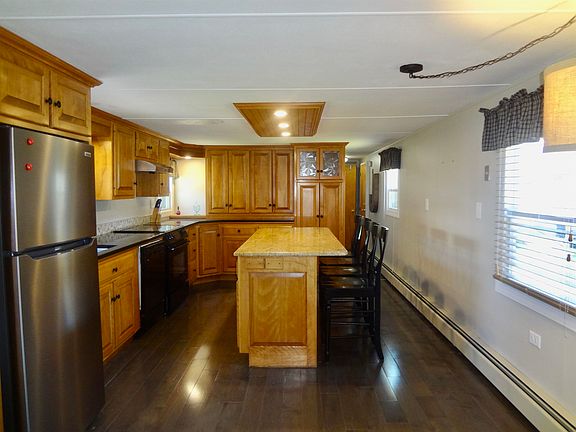 3rd image of 303 Old Lakeshore Road #B-4