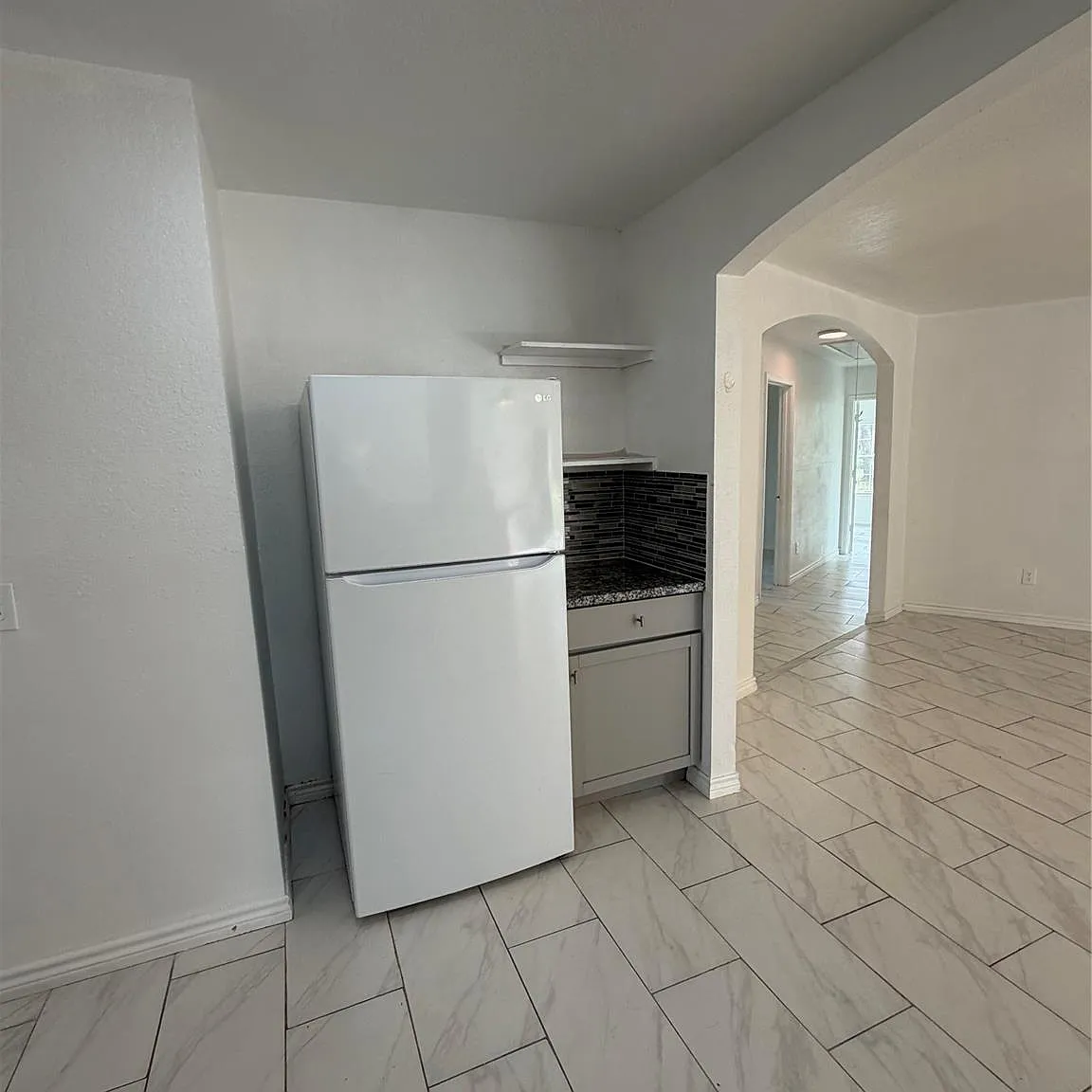 4 bed, 1.0 bath, 1592 sqft, $1,700 — Photo 4