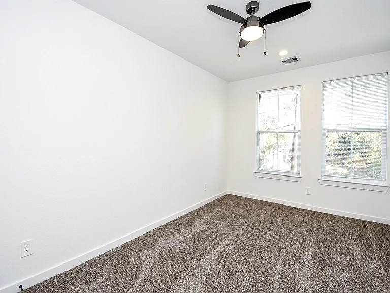 6828 Liverpool St — Photo 21
