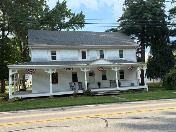 931 Village Rd