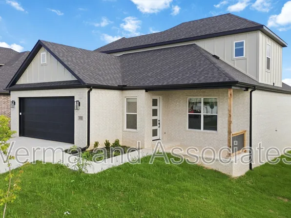 930 Trestle Ln, Centerton, AR 72719