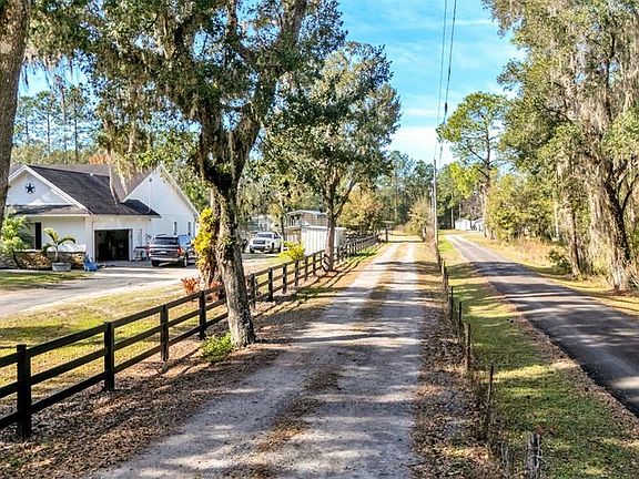 4th image of 10536 Old Dade City Rd