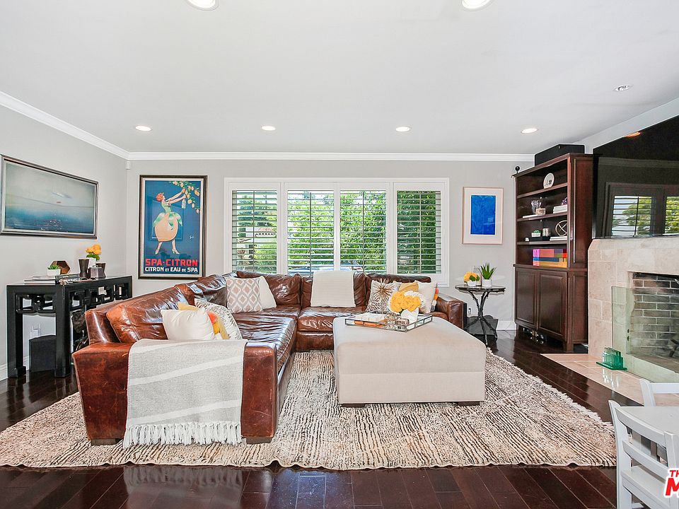 1st image of 2913 S Beverly Dr