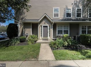 304 Coventry Way, Mount Laurel, NJ 08054