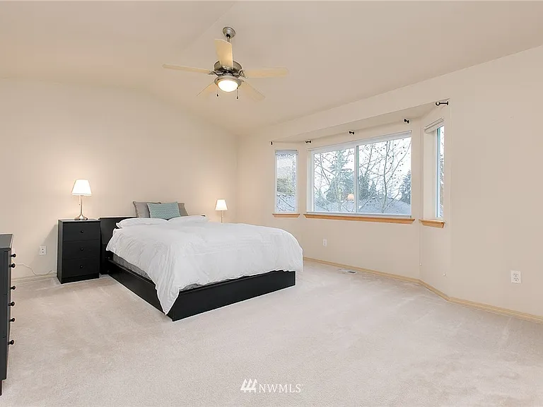 13607 NE 202nd St — Photo 14
