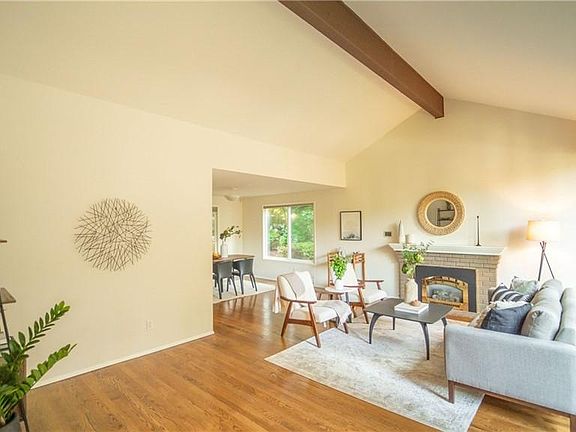 3rd image of 14709 NE 10th St