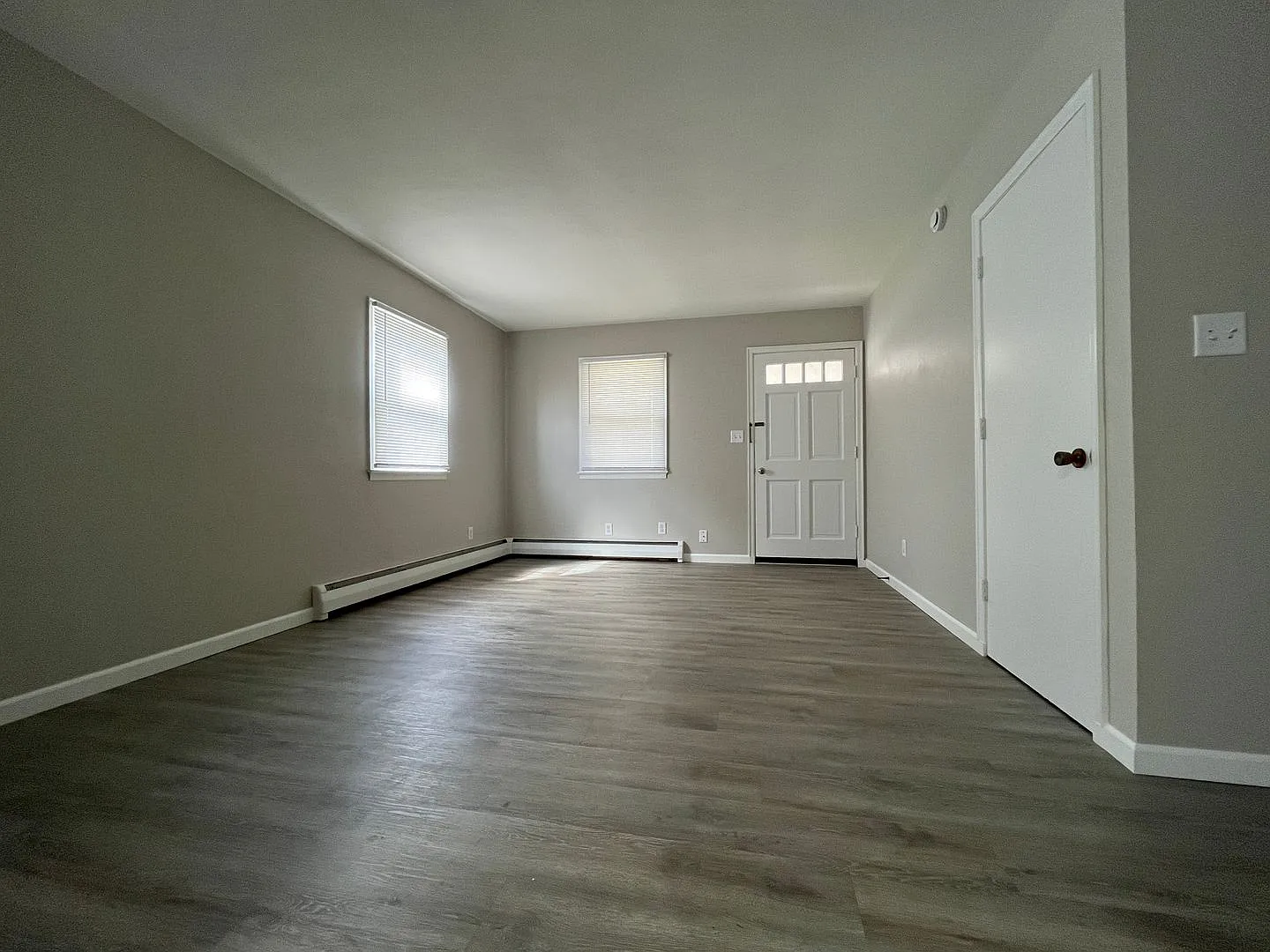 1210 Hilltop — Photo 2