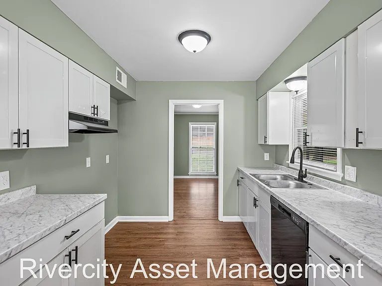 2533 Howard Rd — Photo 6