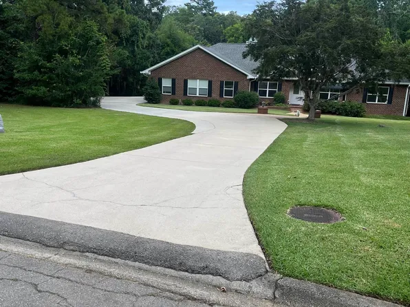 3729 Fermanagh Cir, Tallahassee, FL 32309