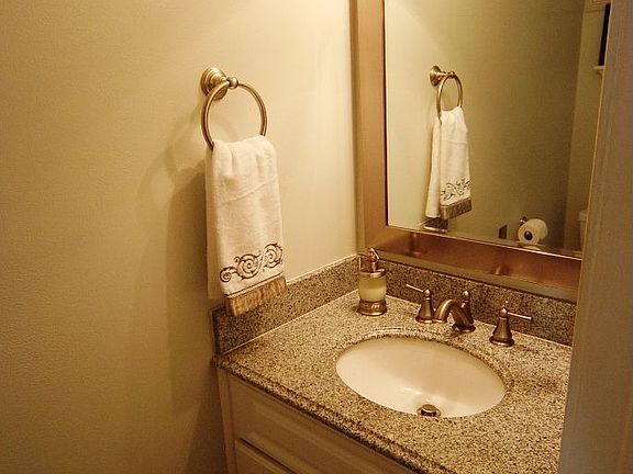5th image of 9507 Kingscroft Dr