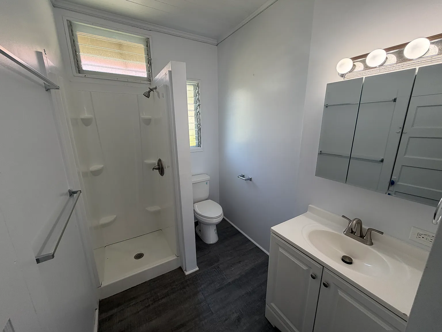 4 bed, 1.5 bath, 825 sqft, $3,100 — Photo 3