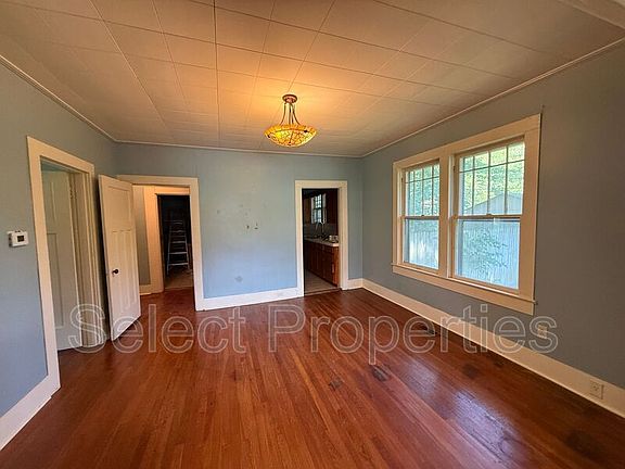 5th image of 1101 Olive St