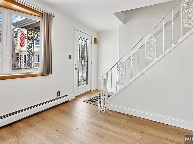 18 Patterson St — Photo 6