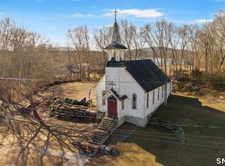 1861 Glasgo Rd, Jewett City, CT 06351