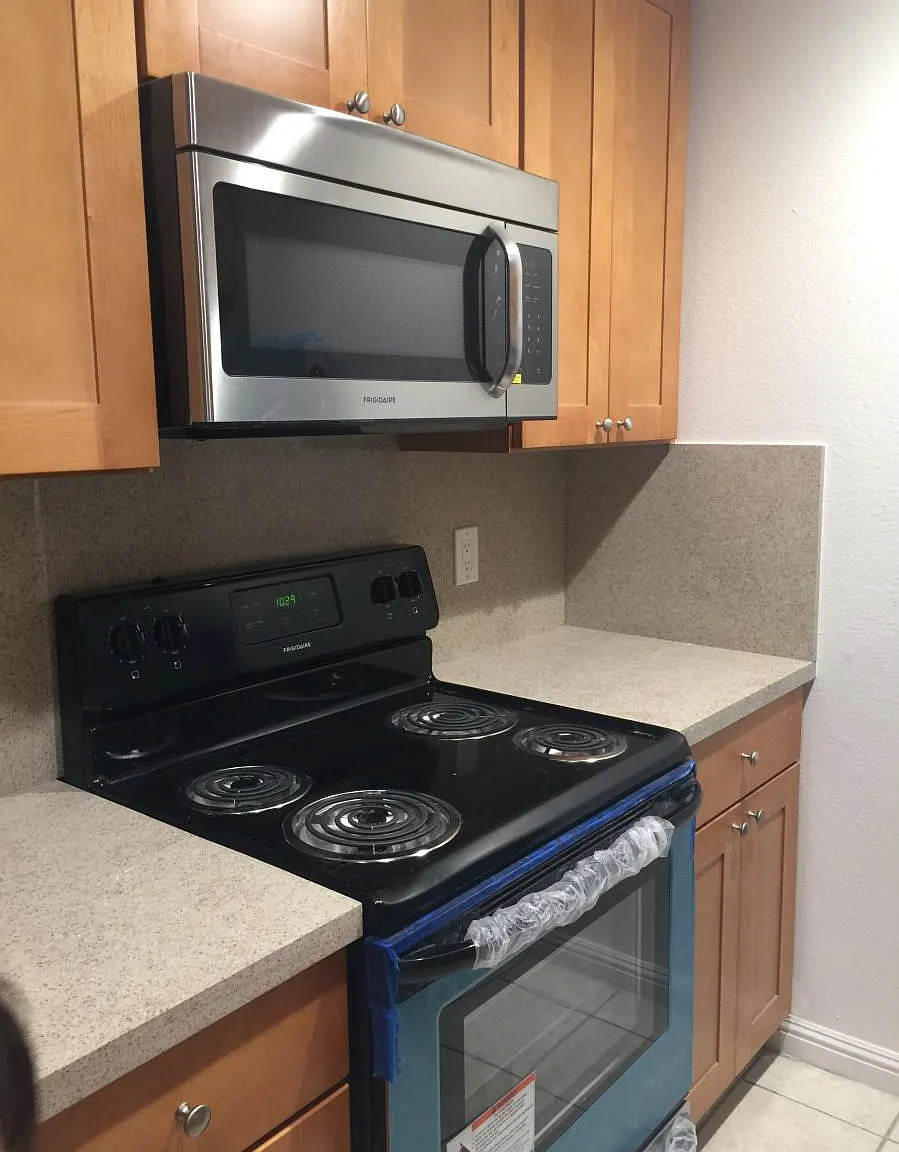 1 bed, 777 sqft, $2,195 — Photo 2