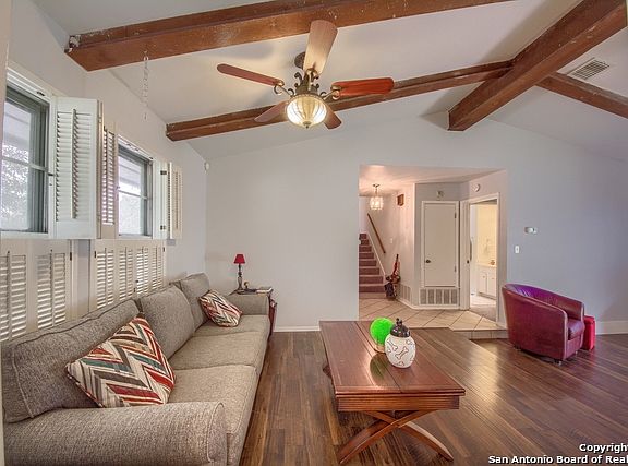 4th image of 5815 Grass Hill Dr