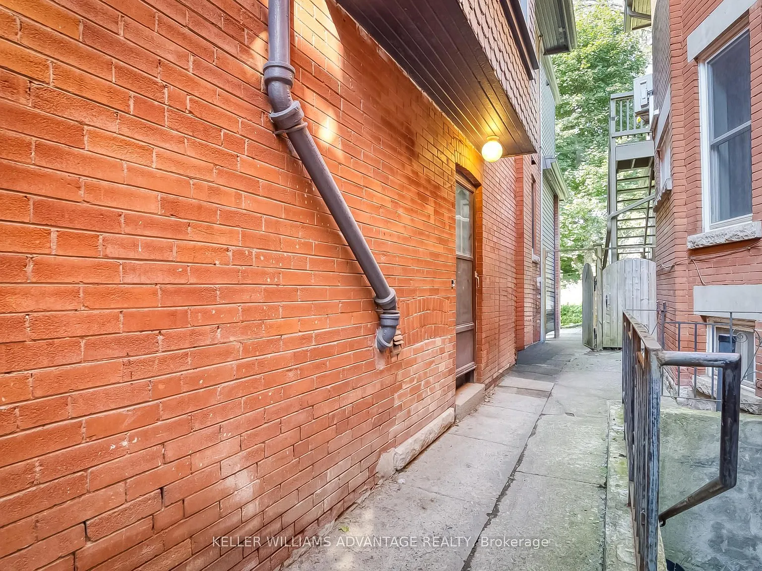 2 bed, $2,200 — Photo 2