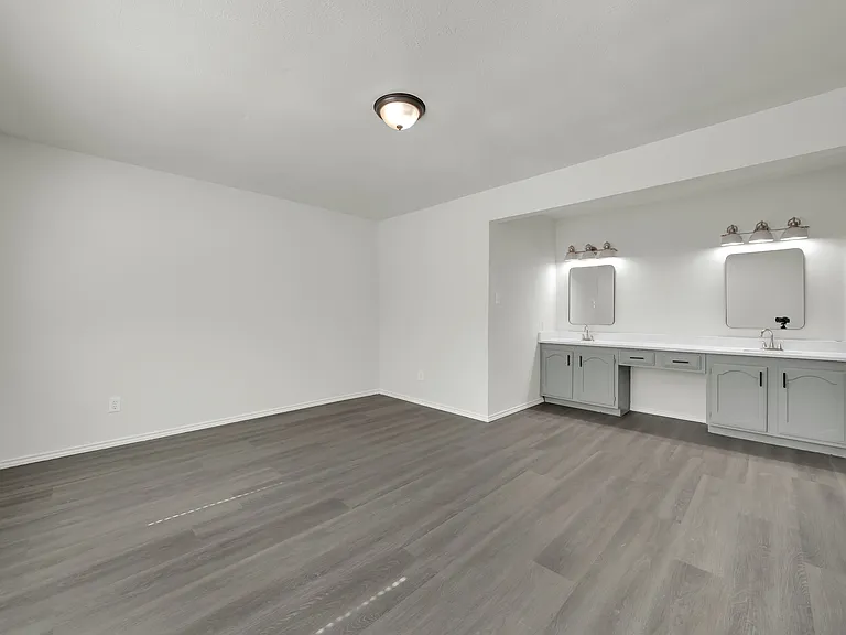 1300 Rivercrest Blvd — Photo 10