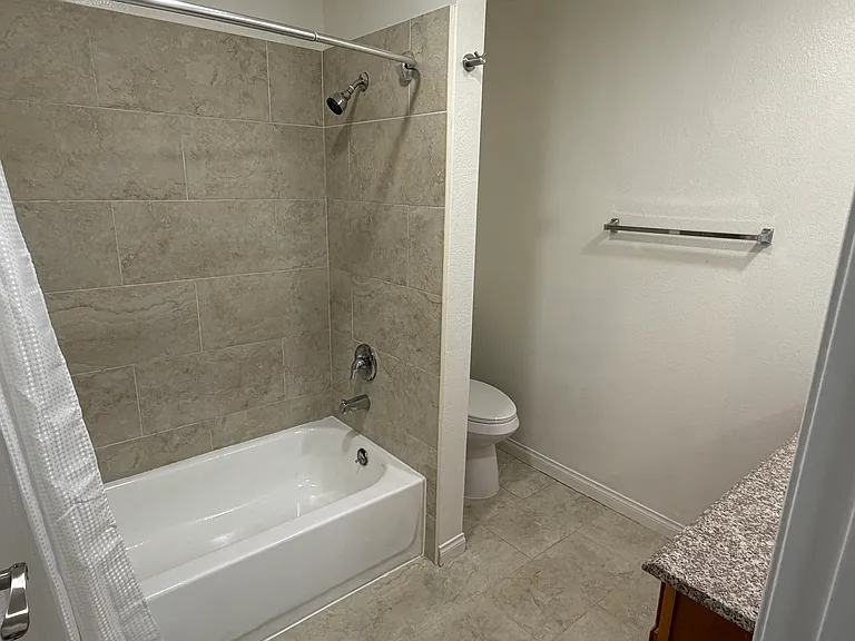 30 S Chapel Ave #D — Photo 18