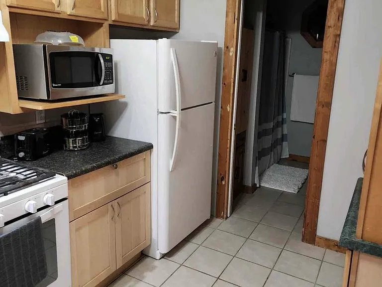 1104 W Taylor St — Photo 8