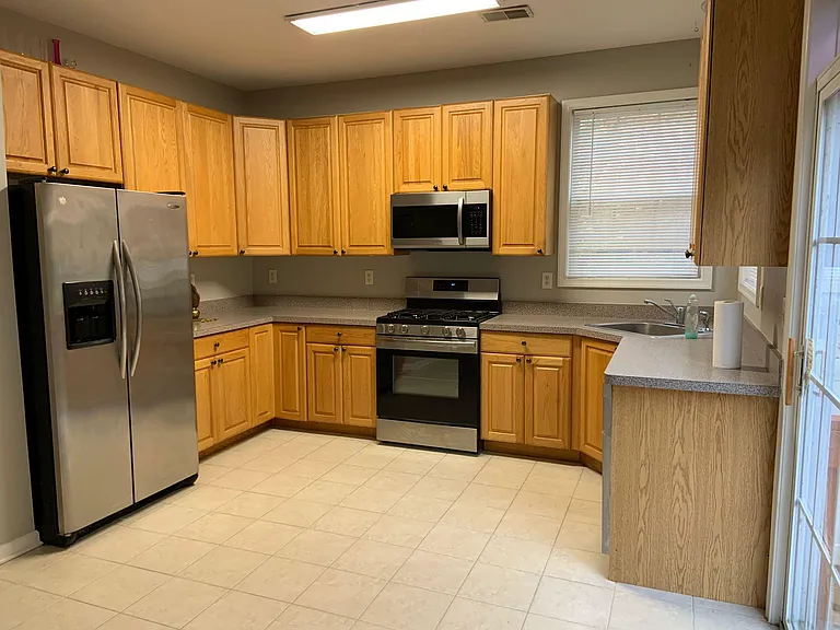 19 Shelley Cir — Photo 5
