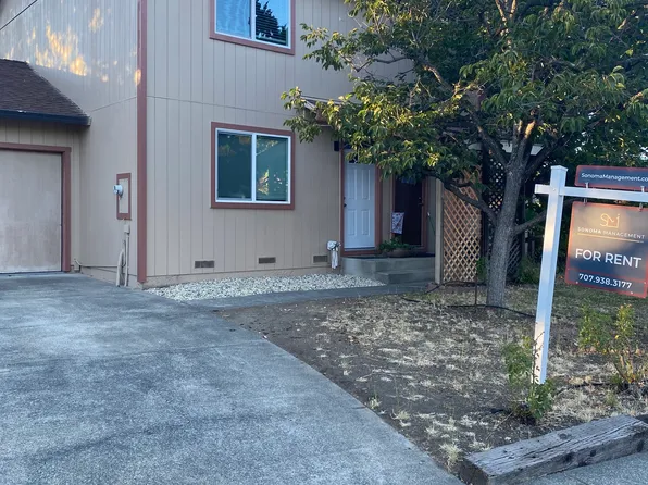 883 Arbor Ave, Sonoma, CA 95476
