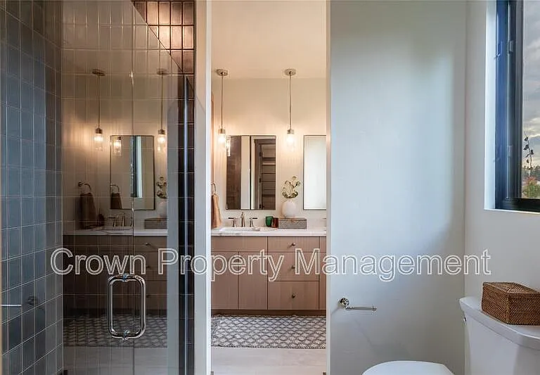 317 Akers Ln #G — Photo 24