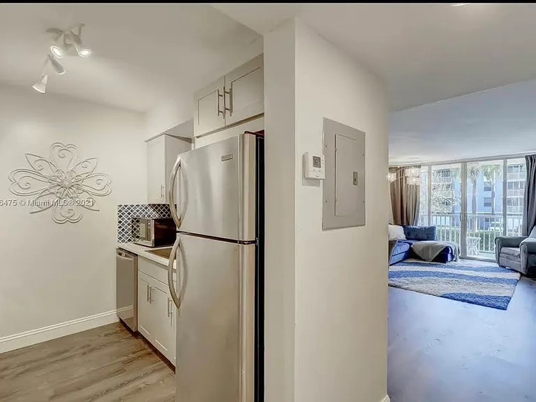 1350 SE 3rd Ave #211 — Photo 7