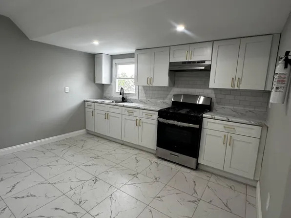 57 Treacy Ave, Newark, NJ