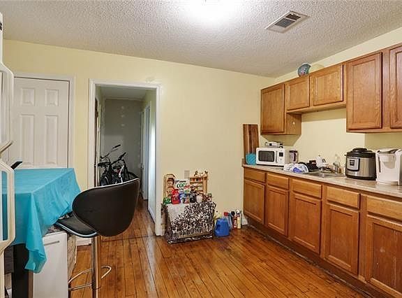 3rd image of 1722 N Derbigny St