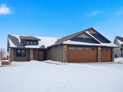 1633 Rolling Hills Ln, River Falls, WI, 54022