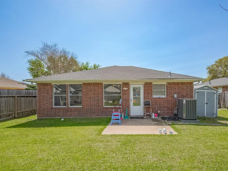 17046 Applecross Ln — Photo 31