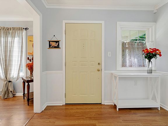 3rd image of 6024 Orinoco Ave