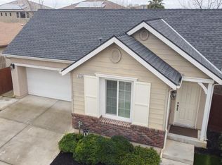 3399 N Hornet Ave, Fresno, CA