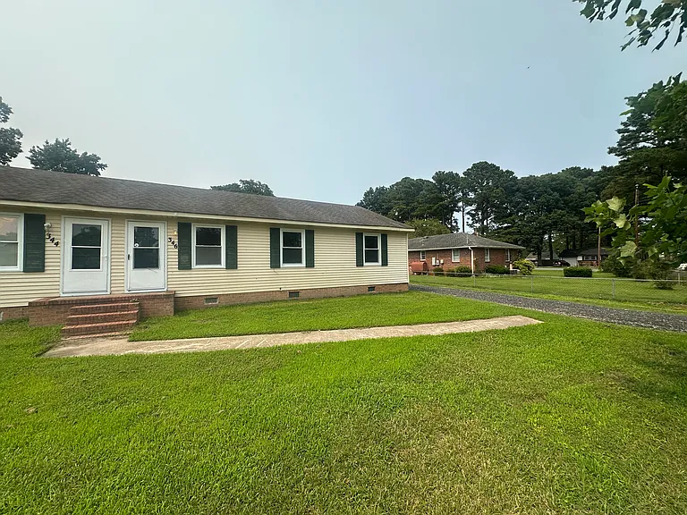 344 Hurdle Dr — Photo 2