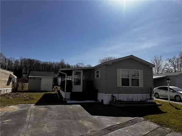 5149 Henderson Rd Lot 104, Erie, PA 16509