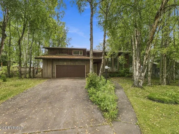 520 Oceanview Dr, Anchorage, AK 99515