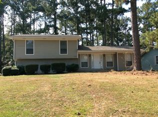 520 San Remo Ct, Atlanta, GA 30349