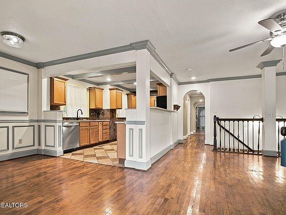 5th image of 3032 Bakertown Rd