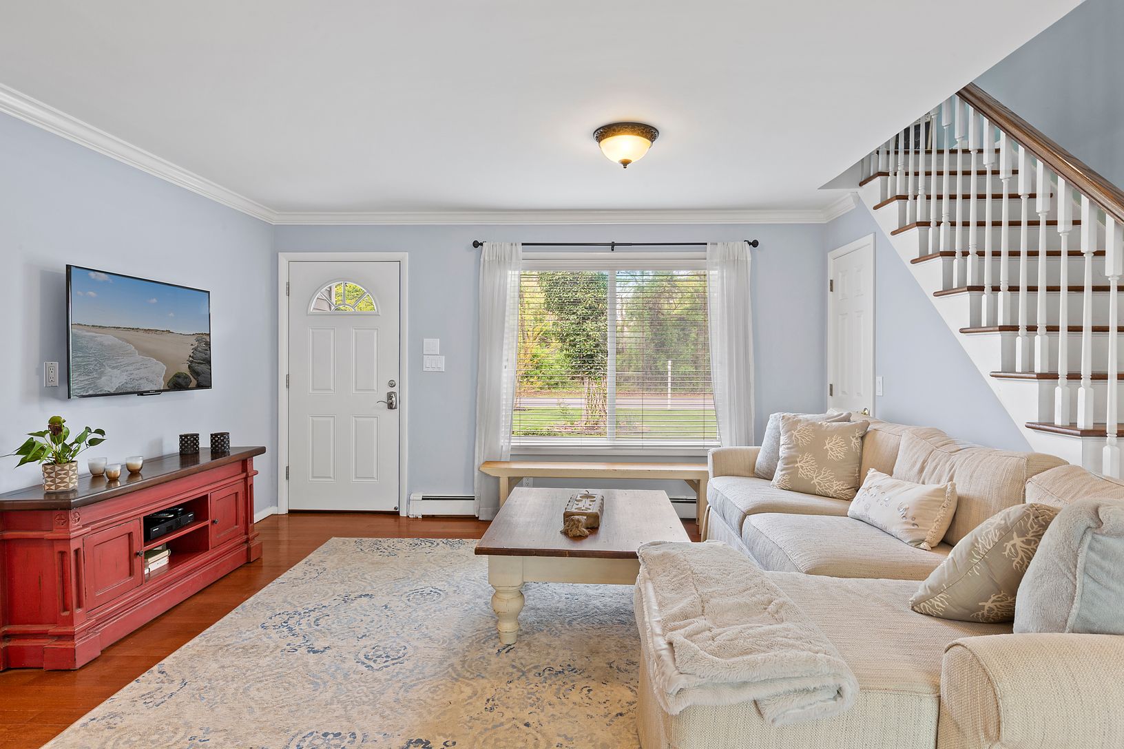  Living Room.